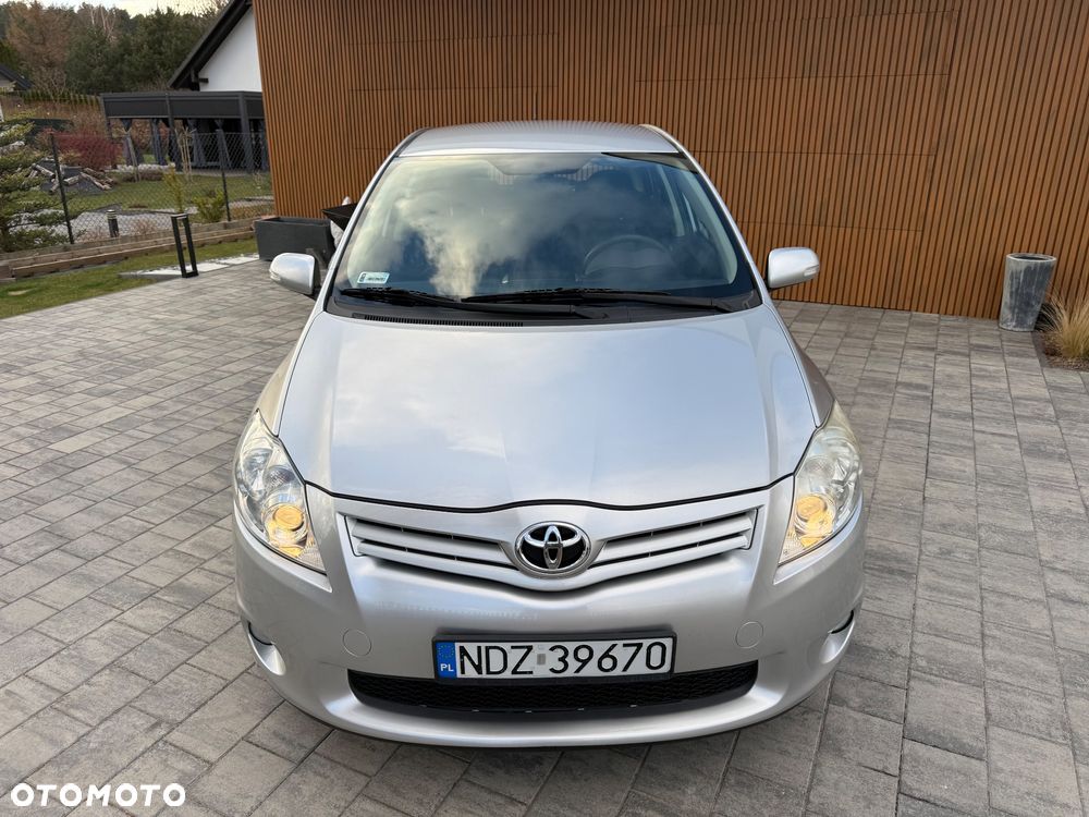 Toyota Auris 1.6 Premium MM - 2