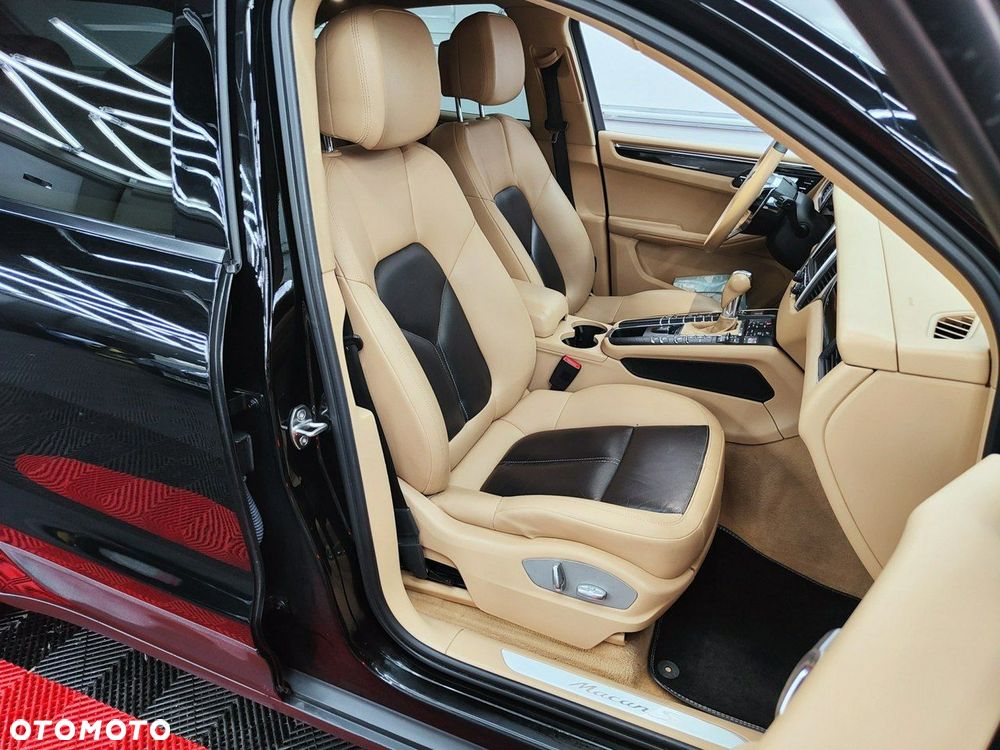 Porsche Macan S - 28