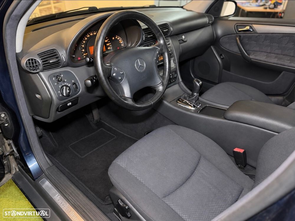 Mercedes-Benz C 220 - 15