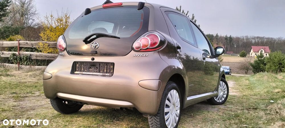 Toyota Aygo x-pose - 15