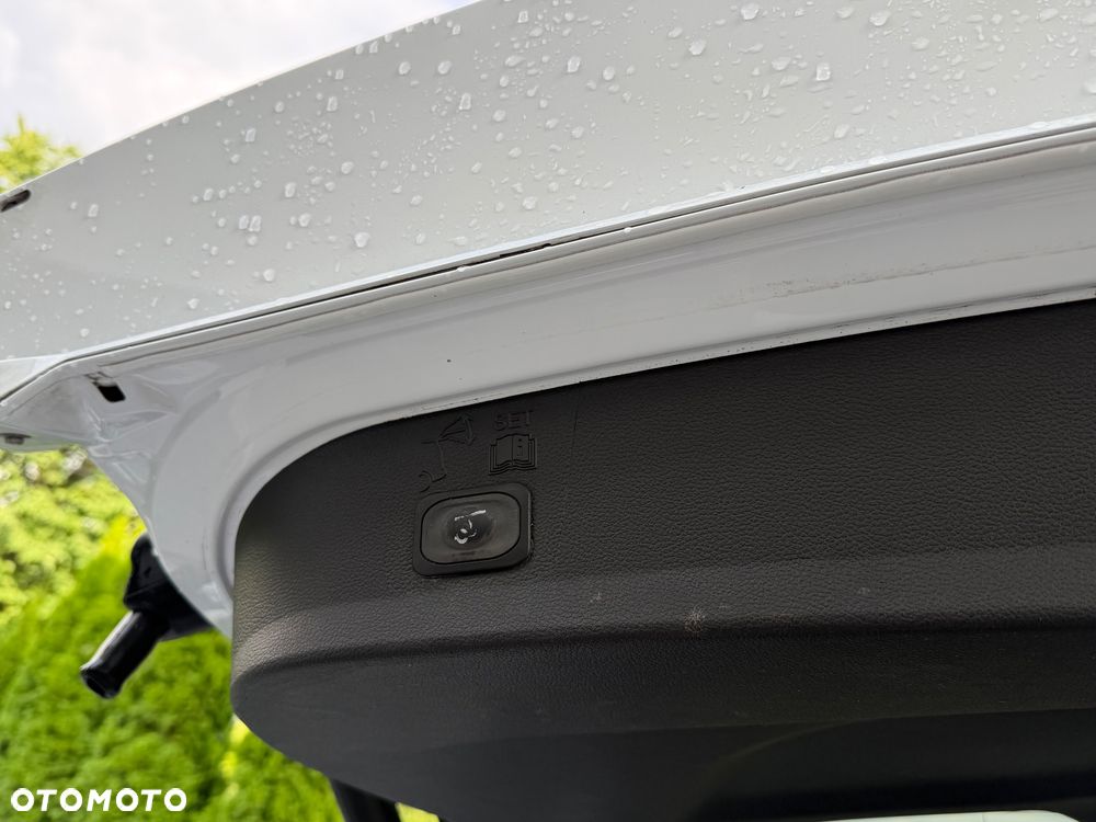 Ford Kuga 2.0 TDCi AWD Titanium - 24