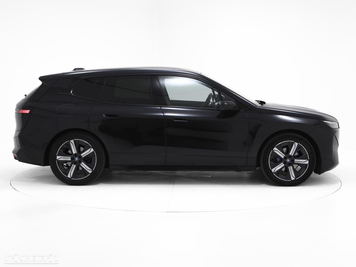 BMW iX xDrive 40 - 2