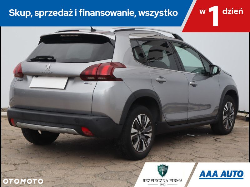 Peugeot 2008 - 6