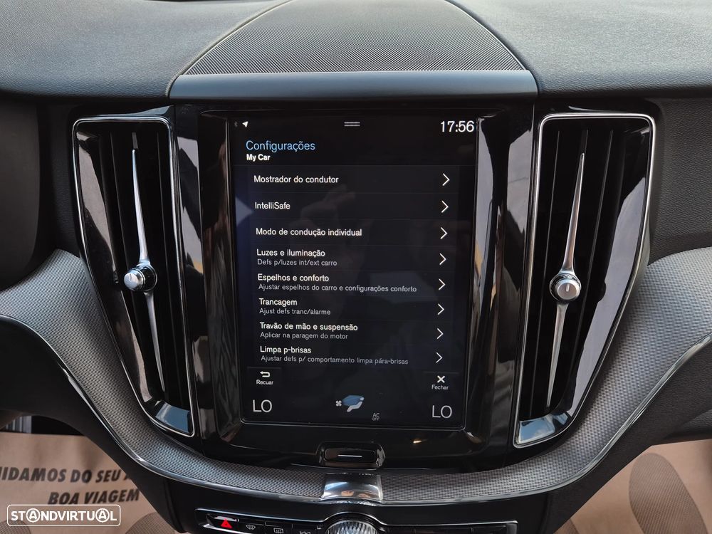 Volvo XC 60 2.0 D4 R-Design AWD Geartronic - 40