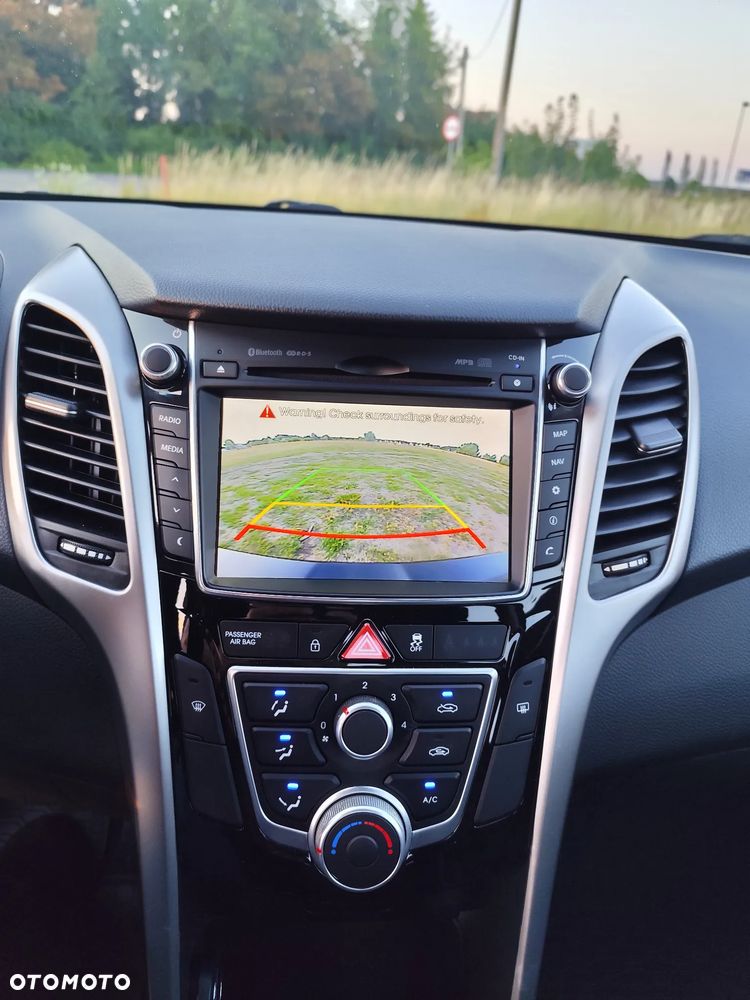 Hyundai i30 blue 1.4 Classic Navigation - 14