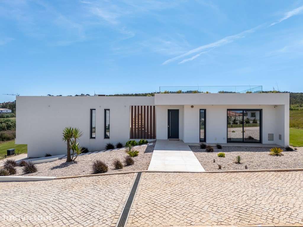 Moradia com 1,8 hectares de terreno e vistas deslumbrantes - Grande imagem: 4/60