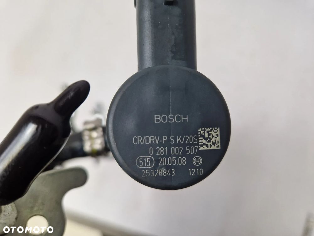 LISTWA WTRYSKOWA FIAT OPEL 55211906 Zawór Ciśnienia 0281002507 - 4