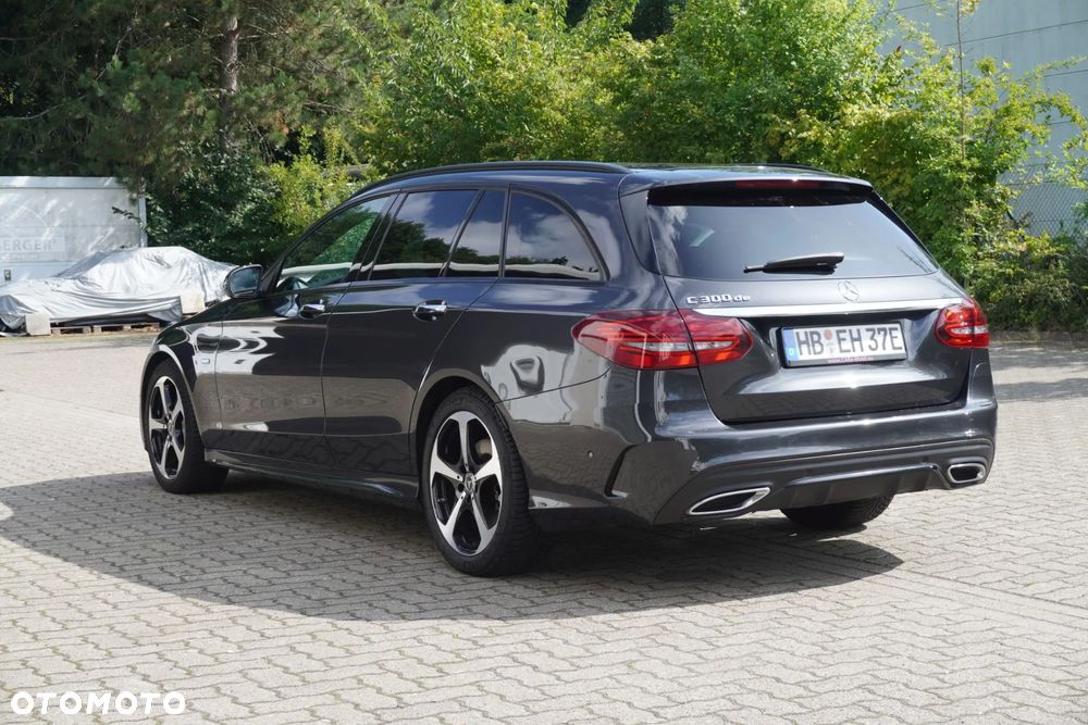 Mercedes-Benz Klasa C 300 de 9G-TRONIC - 11