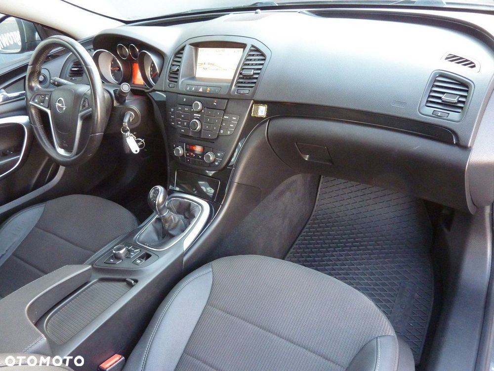 Opel Insignia - 16