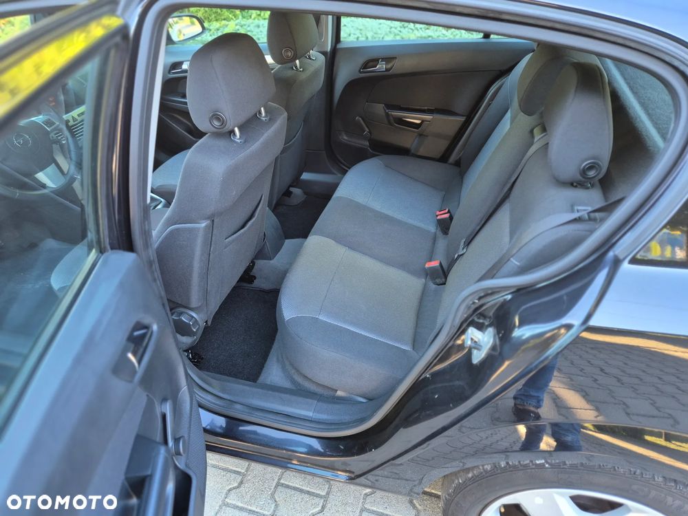 Opel Astra III 1.6 Cosmo - 13