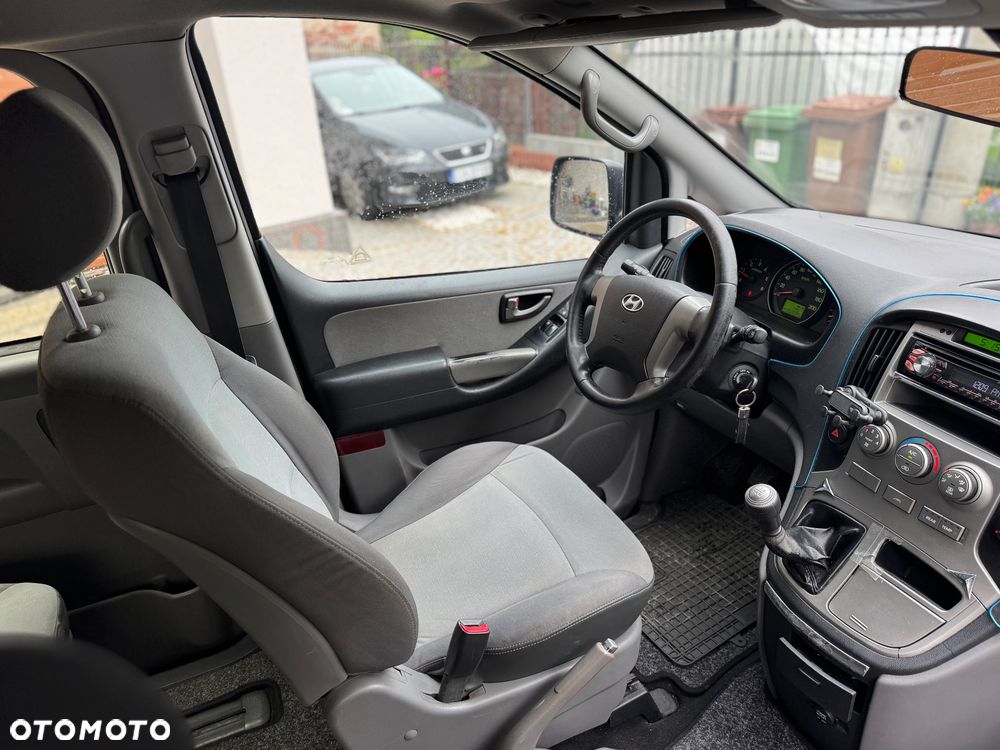 Hyundai H-1 2.5 CRDi Premium - 12