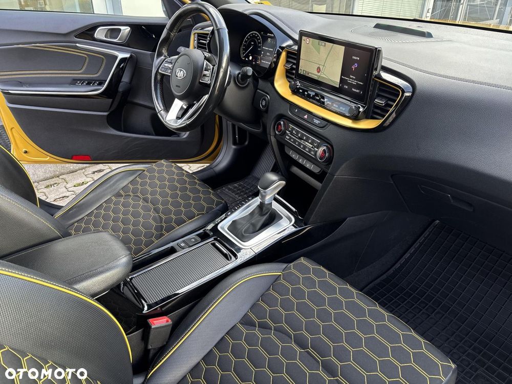 Kia XCeed 1.6 GDI PHEV L Business Line DCT - 28