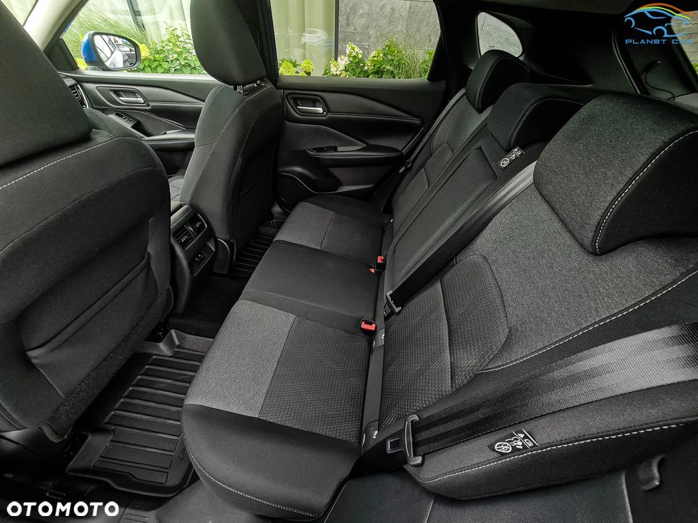 Nissan Qashqai 1.3 DIG-T N-Connecta DCT - 17