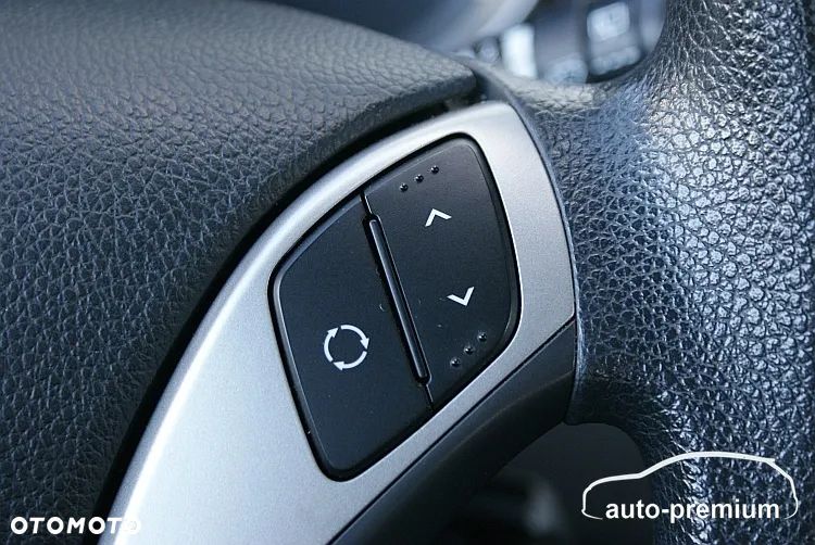 Hyundai i30 1.4 Intro Edition - 11