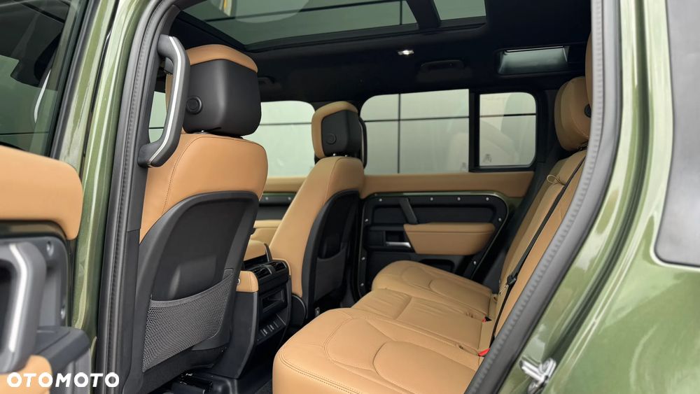 Land Rover Defender 3.0 D350 mHEV X-Dynamic HSE - 10