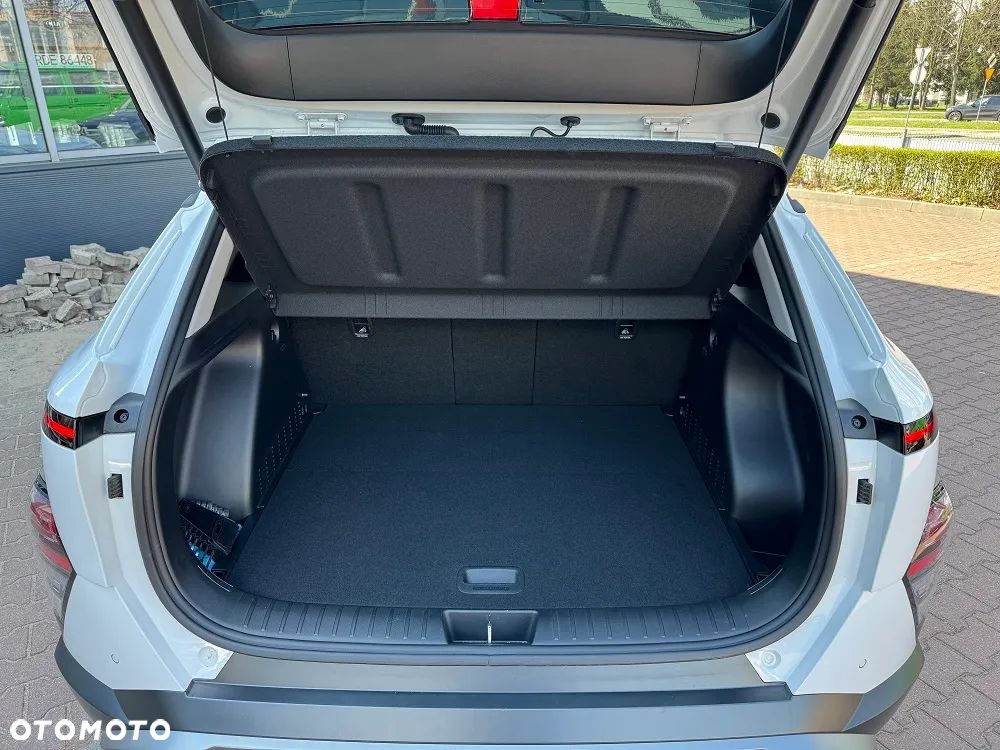 Hyundai Kona - 16