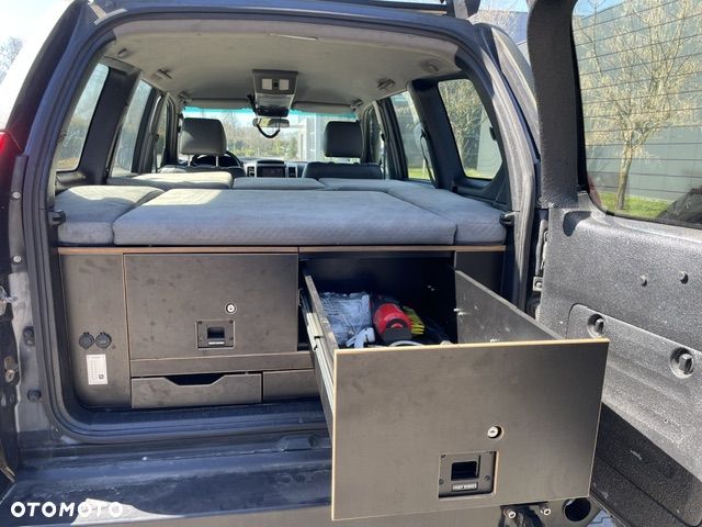 Toyota Land Cruiser - 16