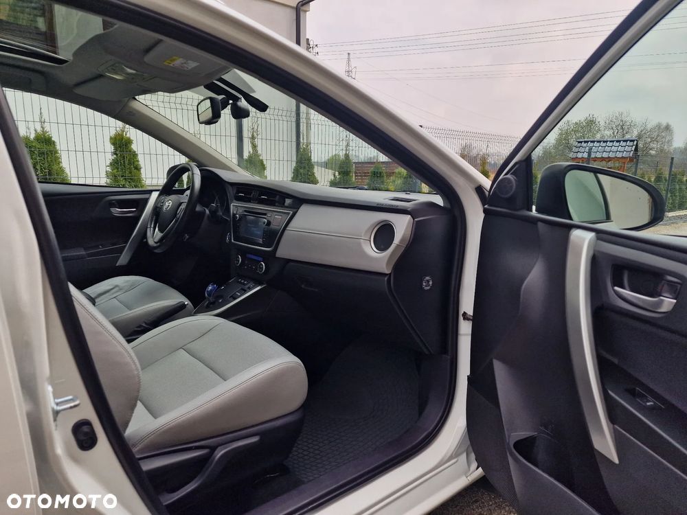 Toyota Auris - 26