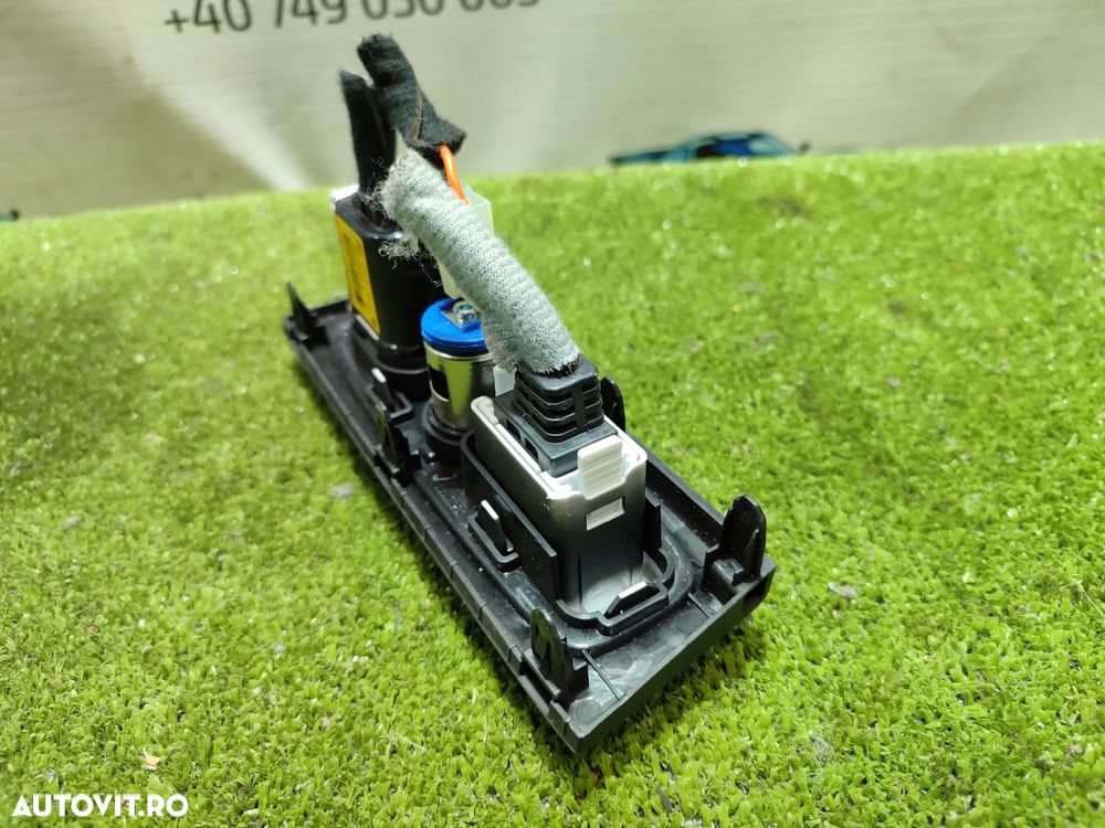 PANEL PORT USB HYUNDAI I20 1.0 BENZINA 2024 / HATCHBACK COD OEM 84644Q0700 / 10R-0611740 / 2020-2024 - 4