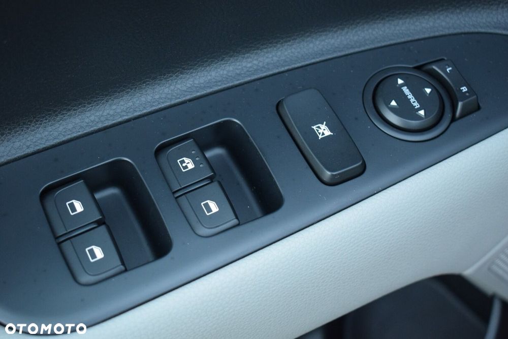 Kia Stonic - 24