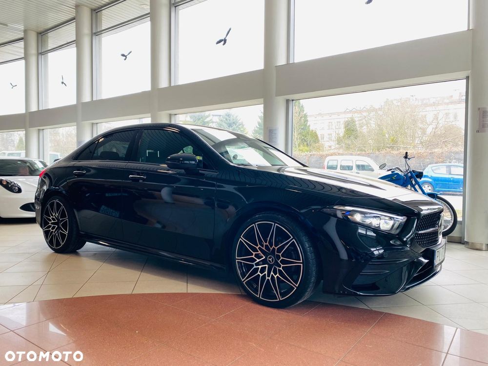 Mercedes-Benz Klasa A 200 d AMG Line 8G-DCT - 4