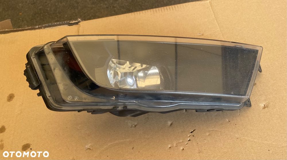 SKODA OCTAVIA 3 III CIEMNY HALOGEN PRZEDNI PRAWY PRZÓD 5E0941700E - 3
