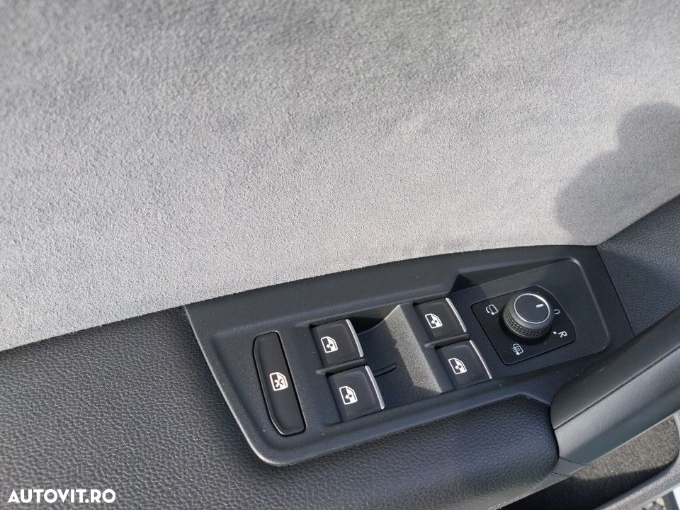 Volkswagen Tiguan - 12