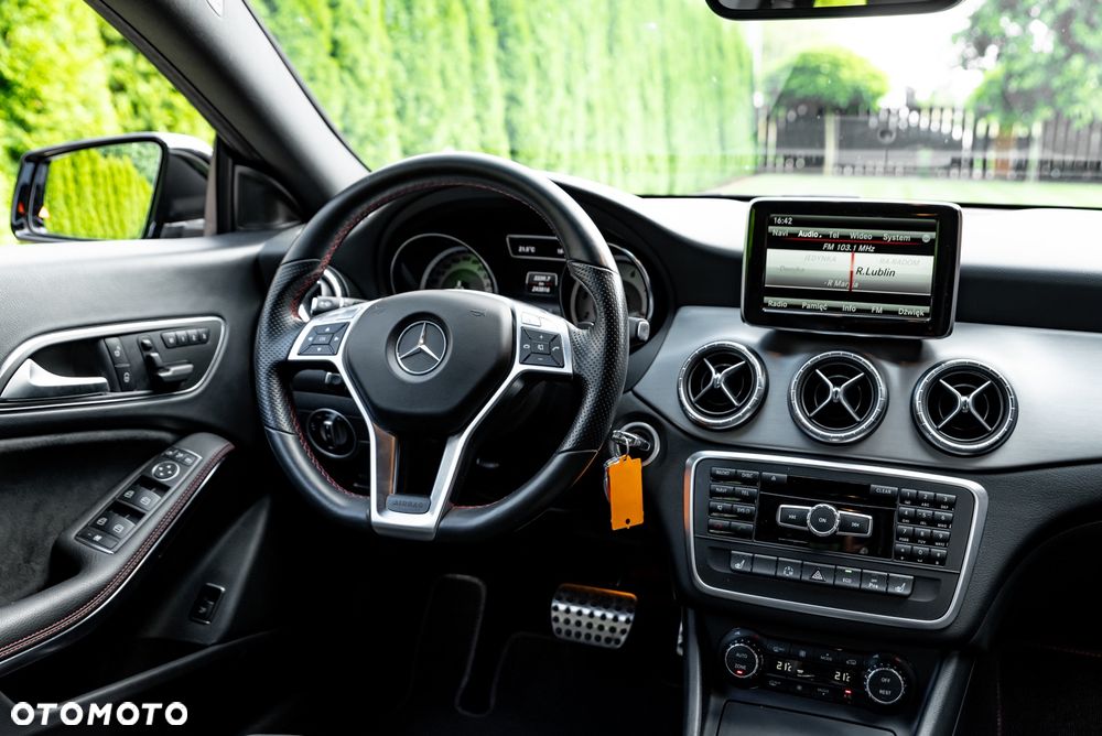 Mercedes-Benz CLA - 28