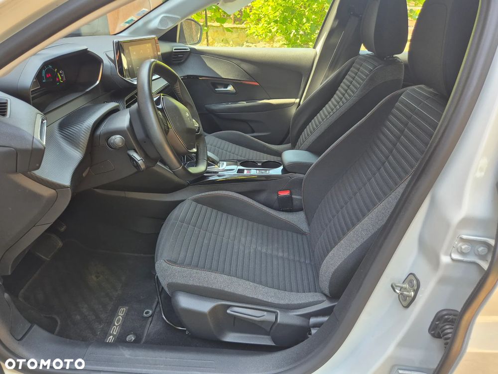 Peugeot 208 Elektromotor 136 Allure Pack - 10