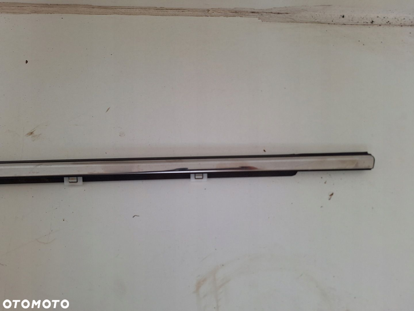 KIA PRO CEED II LISTWA ZGARNIAJACA CHROM LEWA OCIEKACZ 12- - 2