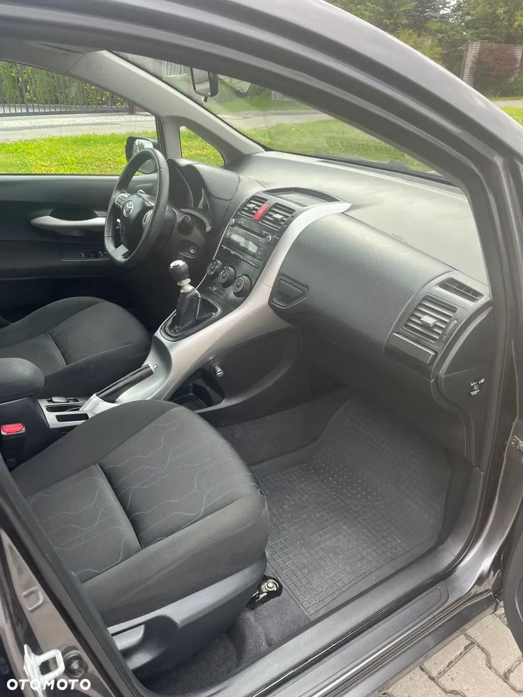 Toyota Auris 1.4 VVT-i Terra - 16