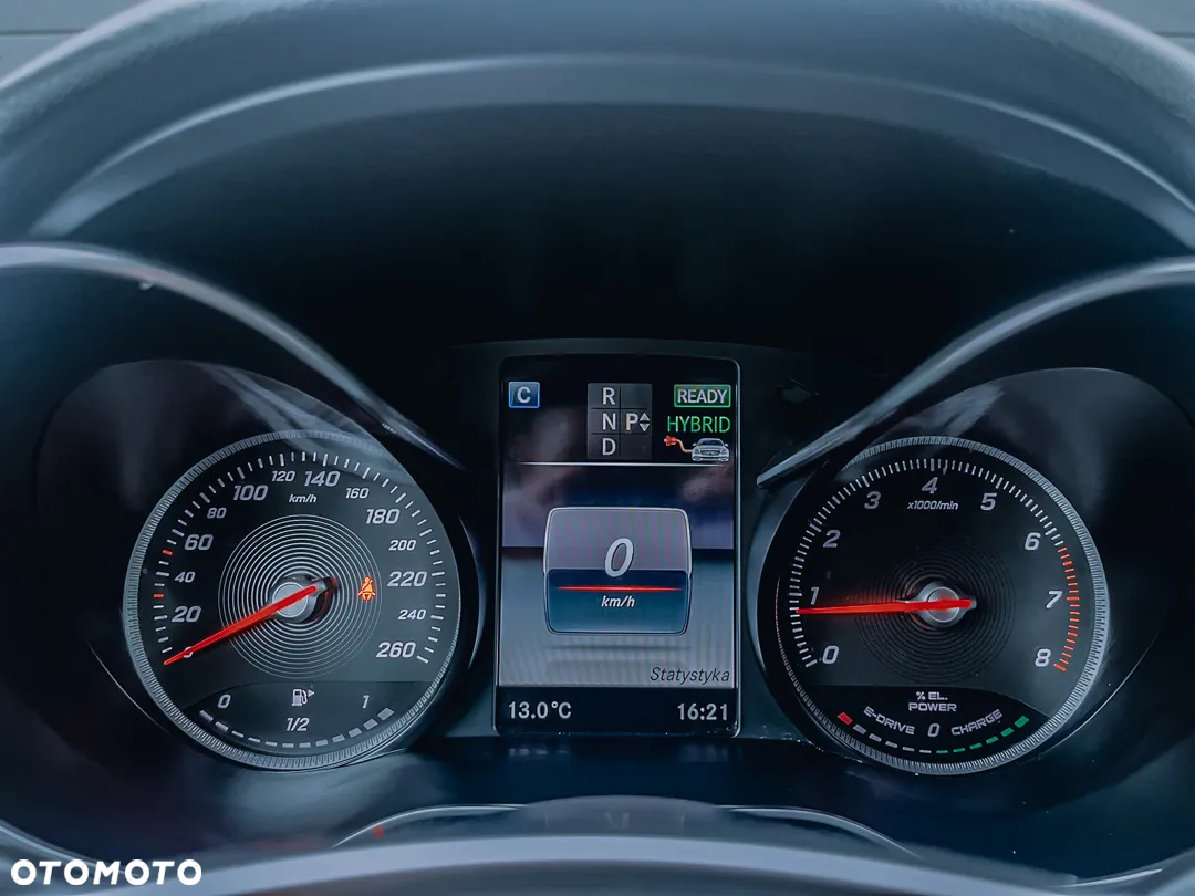 Mercedes-Benz GLC 350 e 4Matic 7G-TRONIC AMG Line - 24