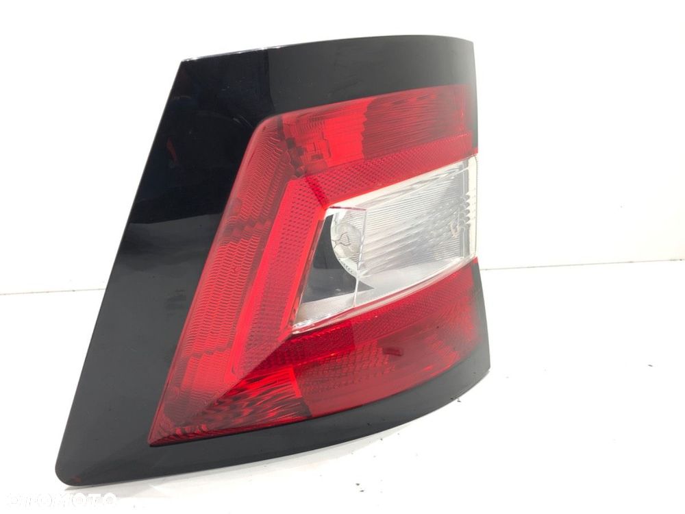 LAMPA PRAWY TYŁ  SKODA FABIA III Kombi (NJ5) 2014 - 2022 1.0 55 kW [75 KM] benzyna 2014 - 2022 - 1