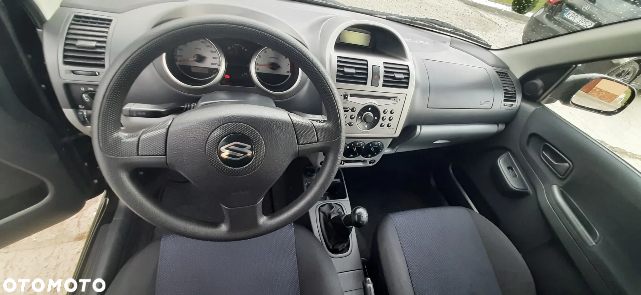 Suzuki Ignis - 34