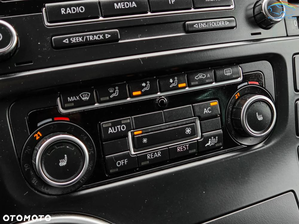 Volkswagen Multivan - 34