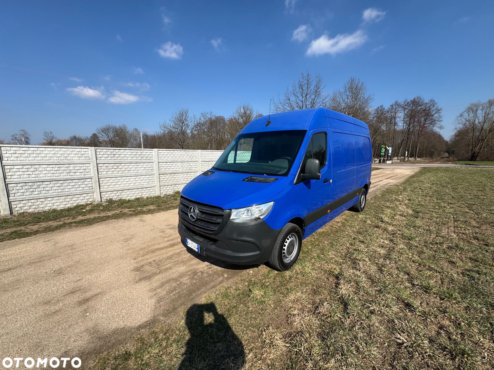 Mercedes-Benz Sprinter - 24