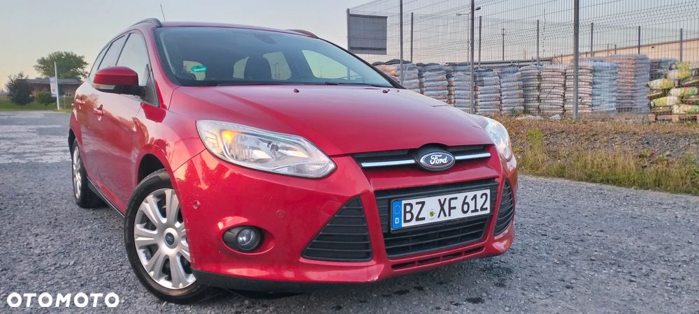 Ford Focus 1.6 TDCi DPF Champions Edition - 6