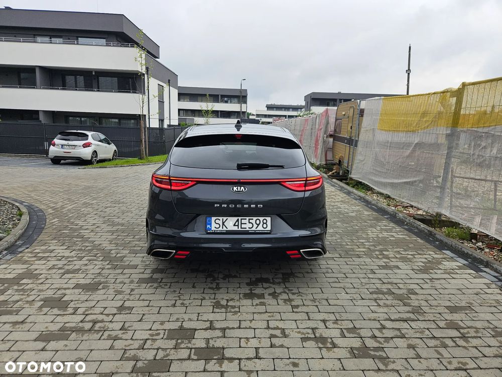 Kia ProCeed 1.6 T-GDI GT DCT - 10