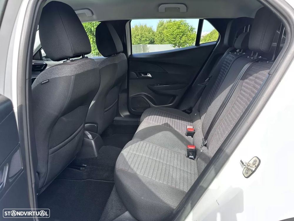 Peugeot 2008 1.2 PureTech Allure Pack - 45