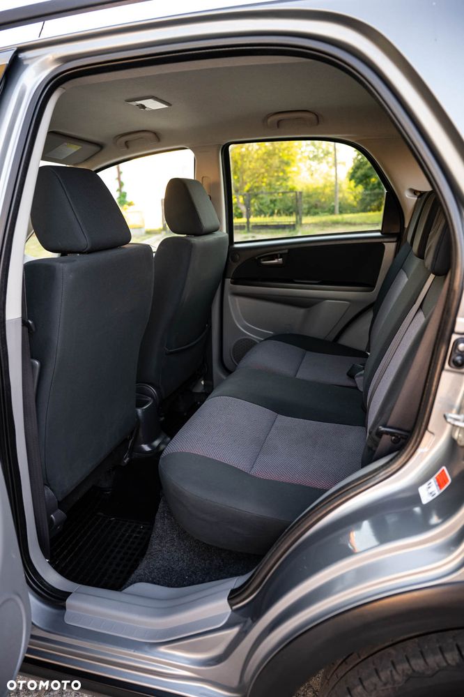 Suzuki SX4 1.6 VVT 4x2 Comfort - 14