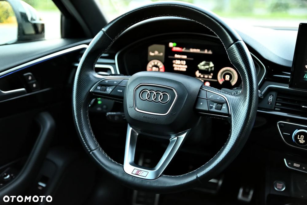 Audi A4 Avant 35 TFSI S tronic S line - 30