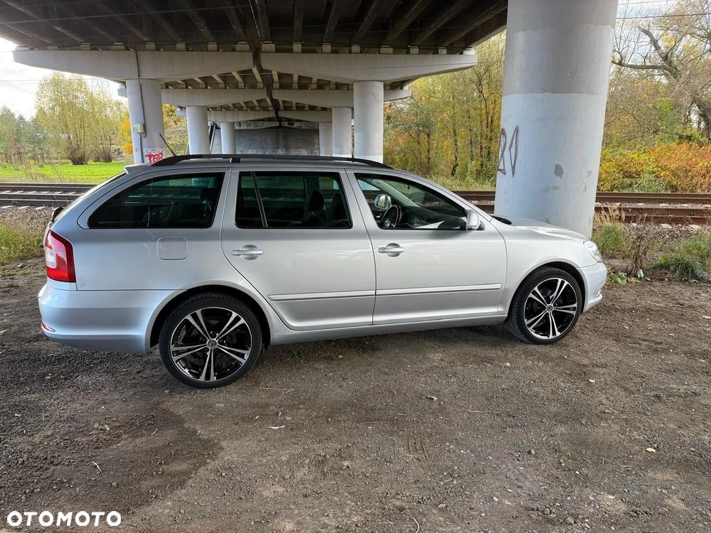 Skoda Octavia 1.4 TSI IMPULS EDITION - 8