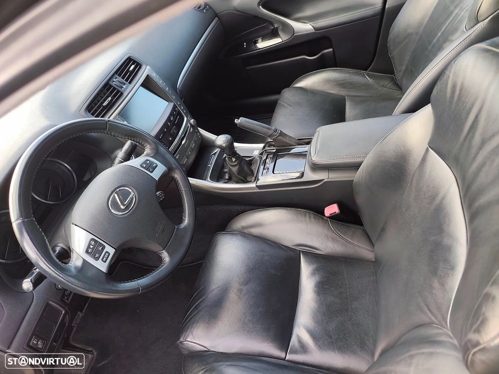 Lexus IS 200 d 1F - 10