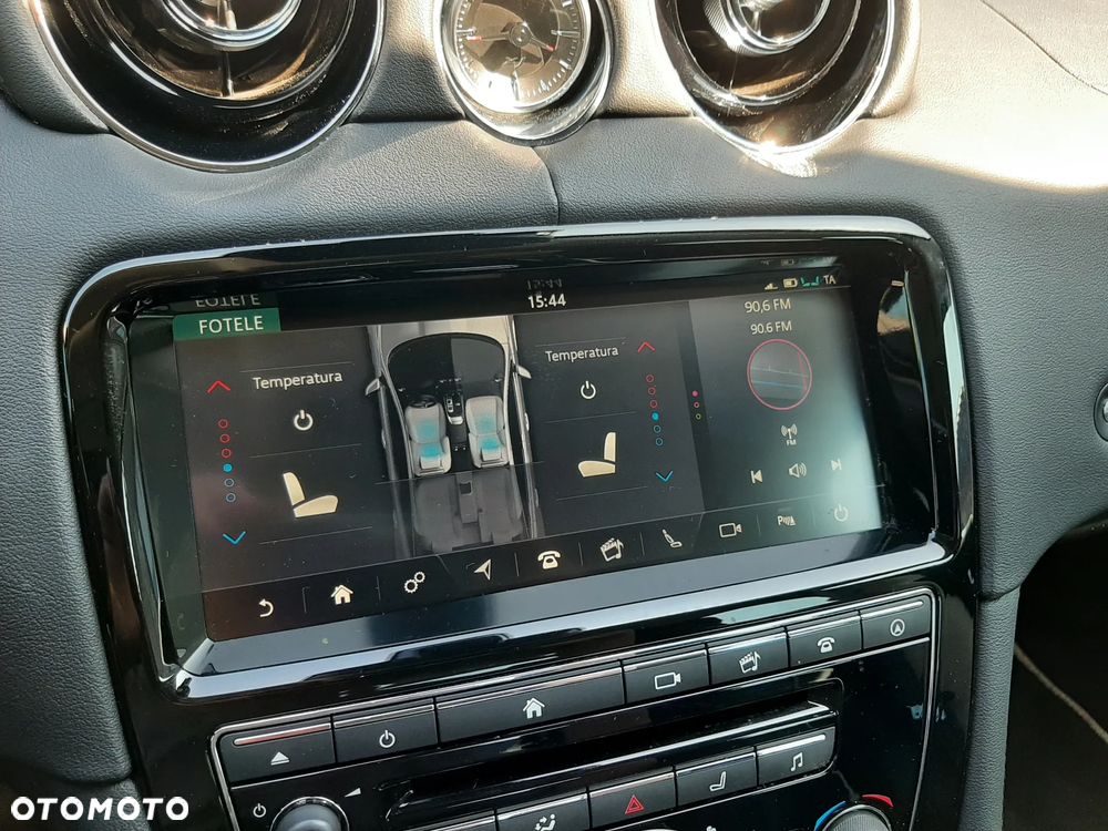 Jaguar XJ 3.0 V6 Kompressor AWD R-Sport - 19