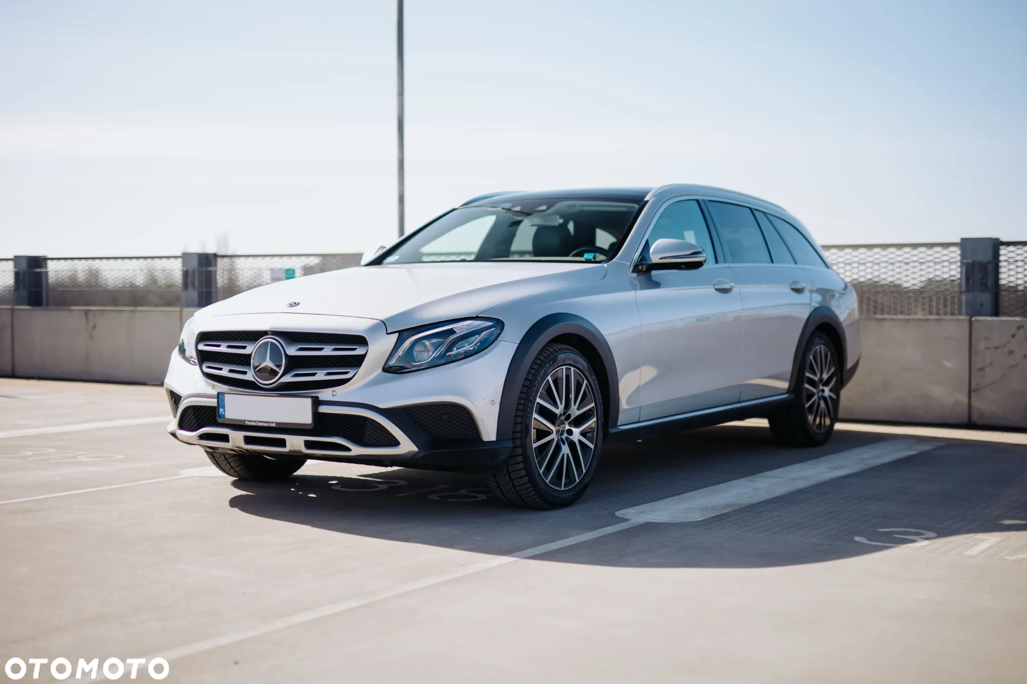 Mercedes-Benz Klasa E 220 d 4-Matic All-Terrain - 2