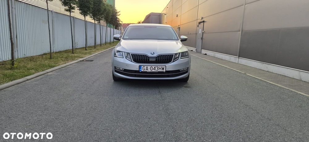 Skoda Octavia 2.0 TDI SCR Style DSG - 3
