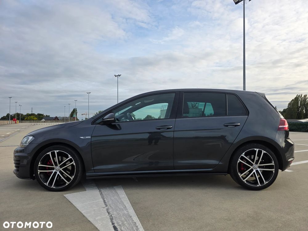 Volkswagen Golf 2.0 TDI BMT GTD - 19