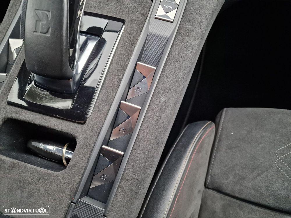 DS DS7 Crossback E-Tense Performance Line+ EAT8 - 34