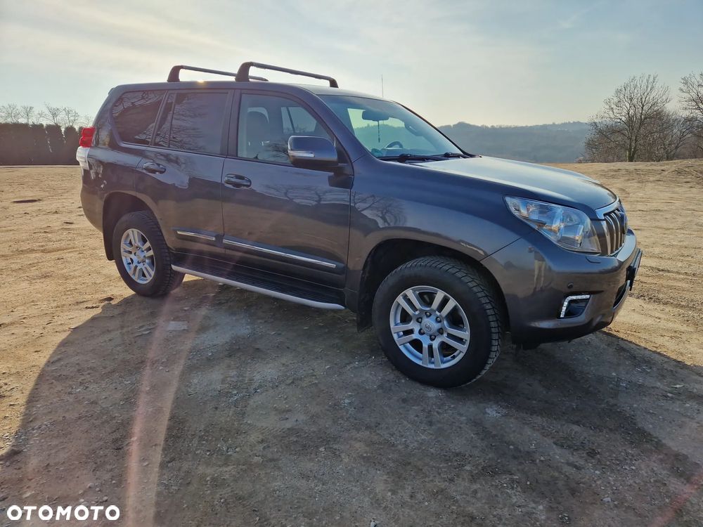 Toyota Land Cruiser 3.0 D-4D Automatik Executive - 3