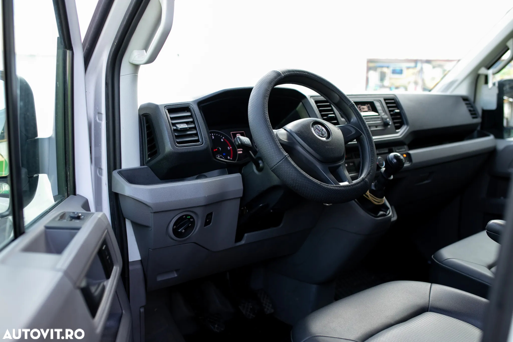 Volkswagen Crafter - 8